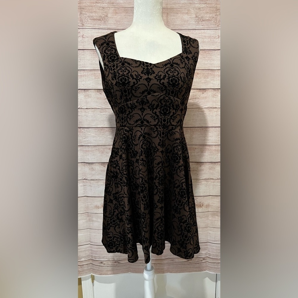 Ixia Black on brown Pattern Sleeveless dress size Medium